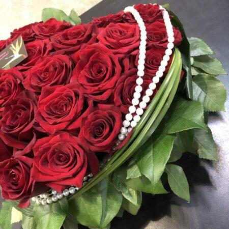 Сердце с жемчугом