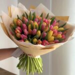 тюльпаны большой букет