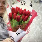 Яркий букет «Red тюльпаны» – 15 свежих красных тюльпанов